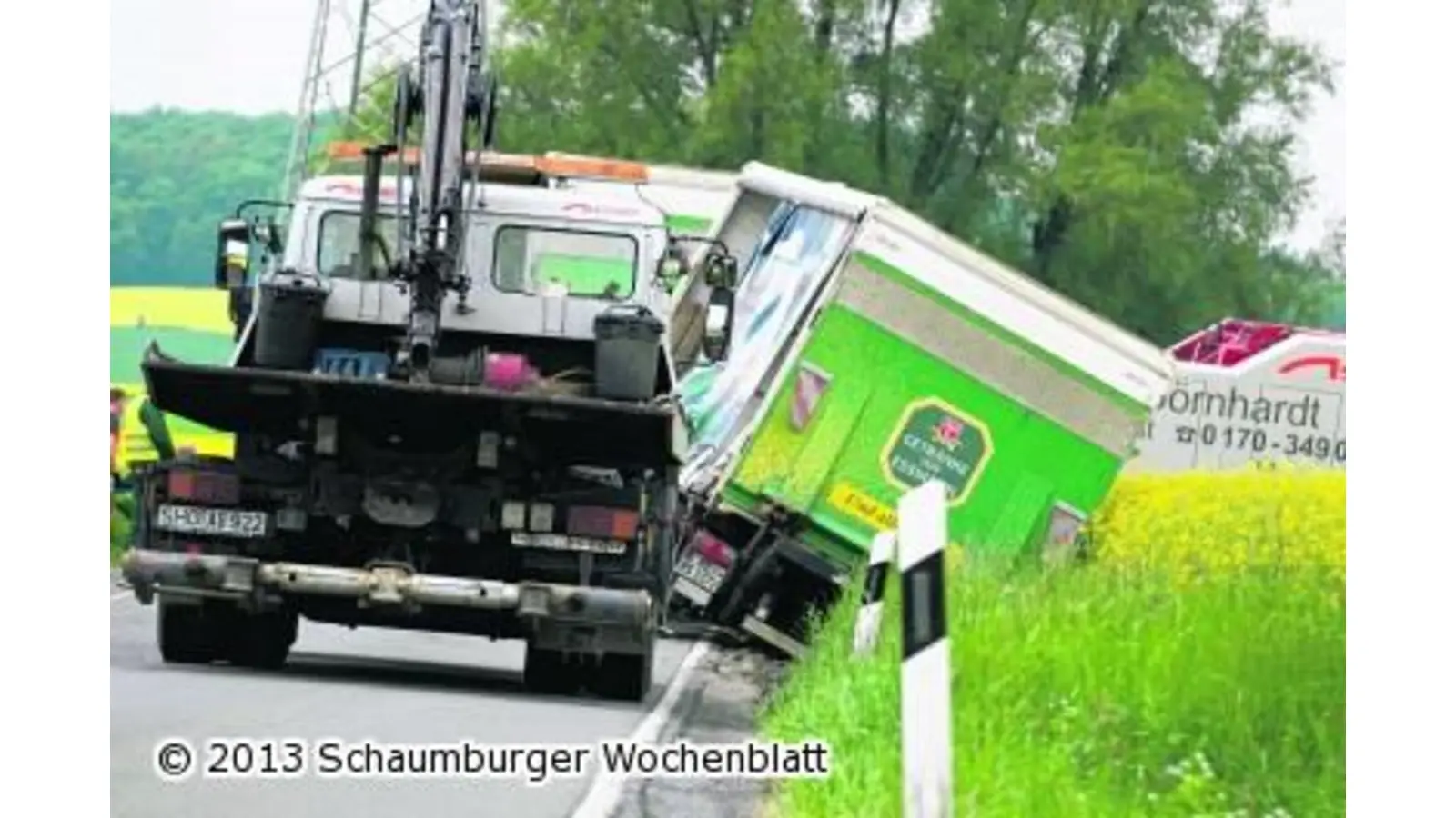 Lastwagen gerät kurz vor der S-Kurve in Schieflage (Foto: wa)