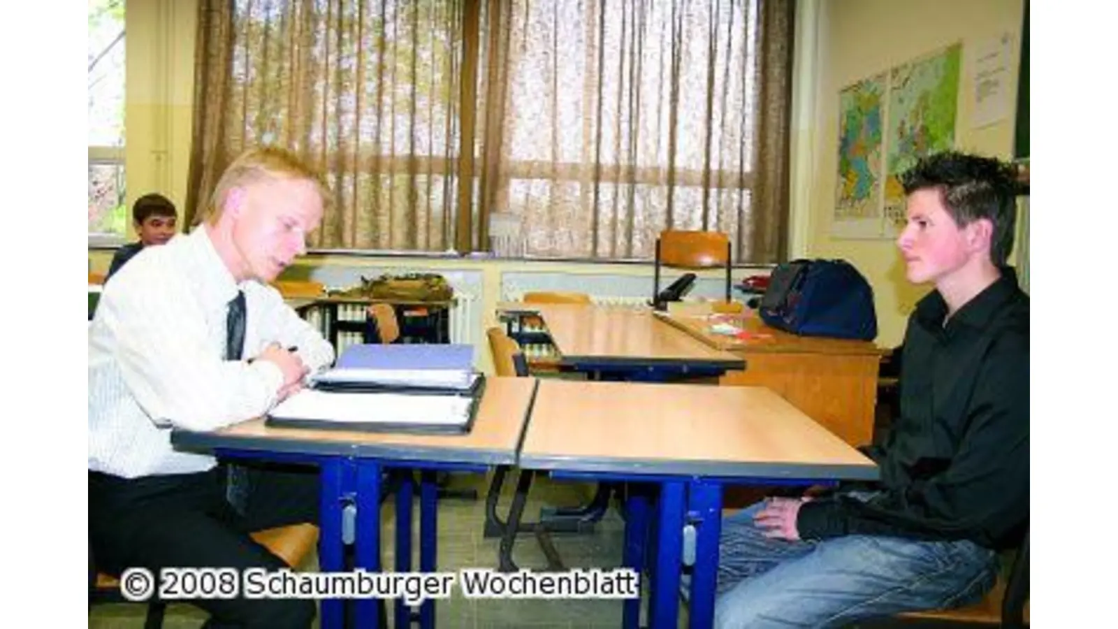 Ohne Mappe kein Gespräch (Foto: mr)