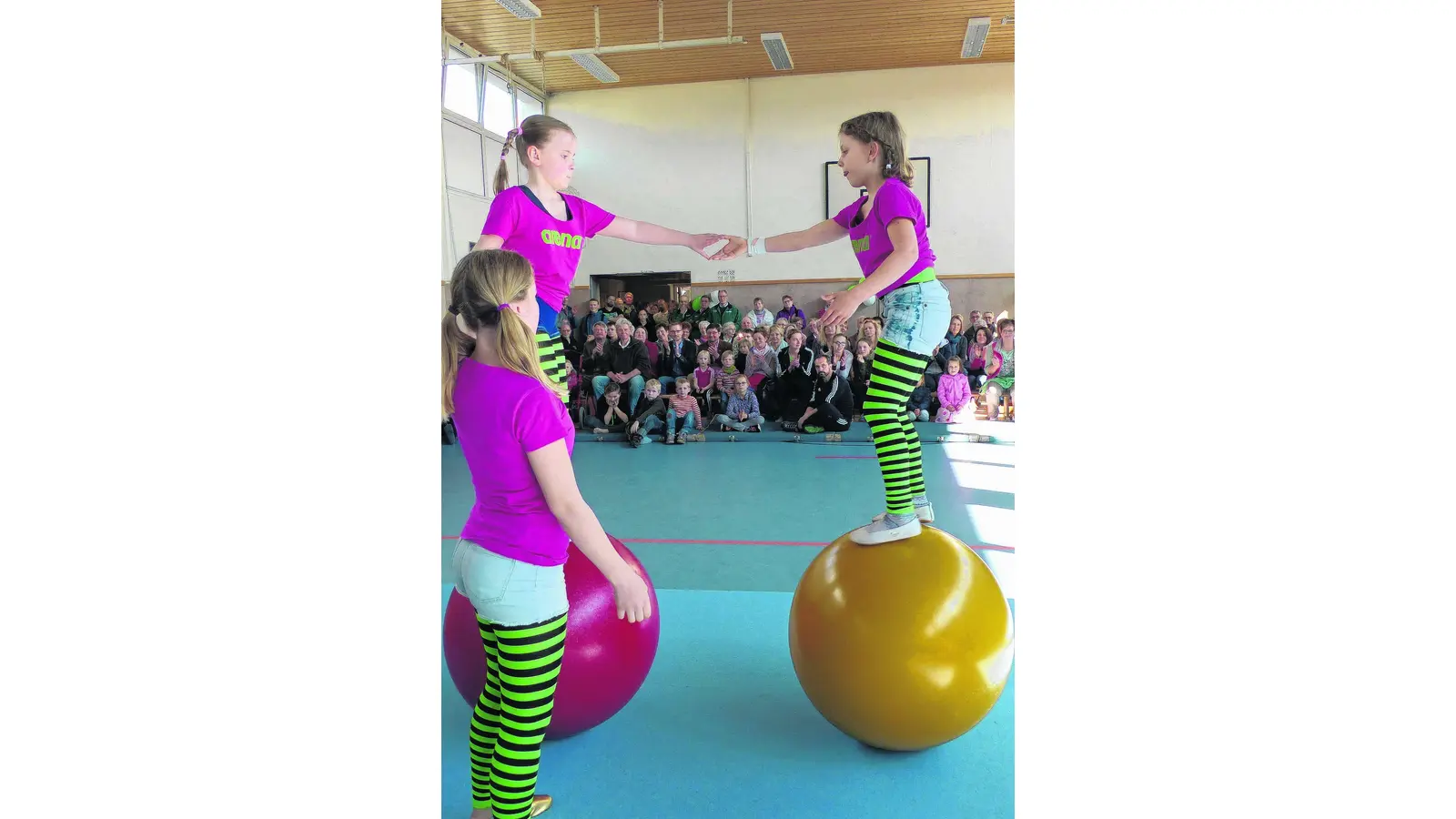Lautes Stöhnen beim ersten Yoga-Versuch (Foto: red)