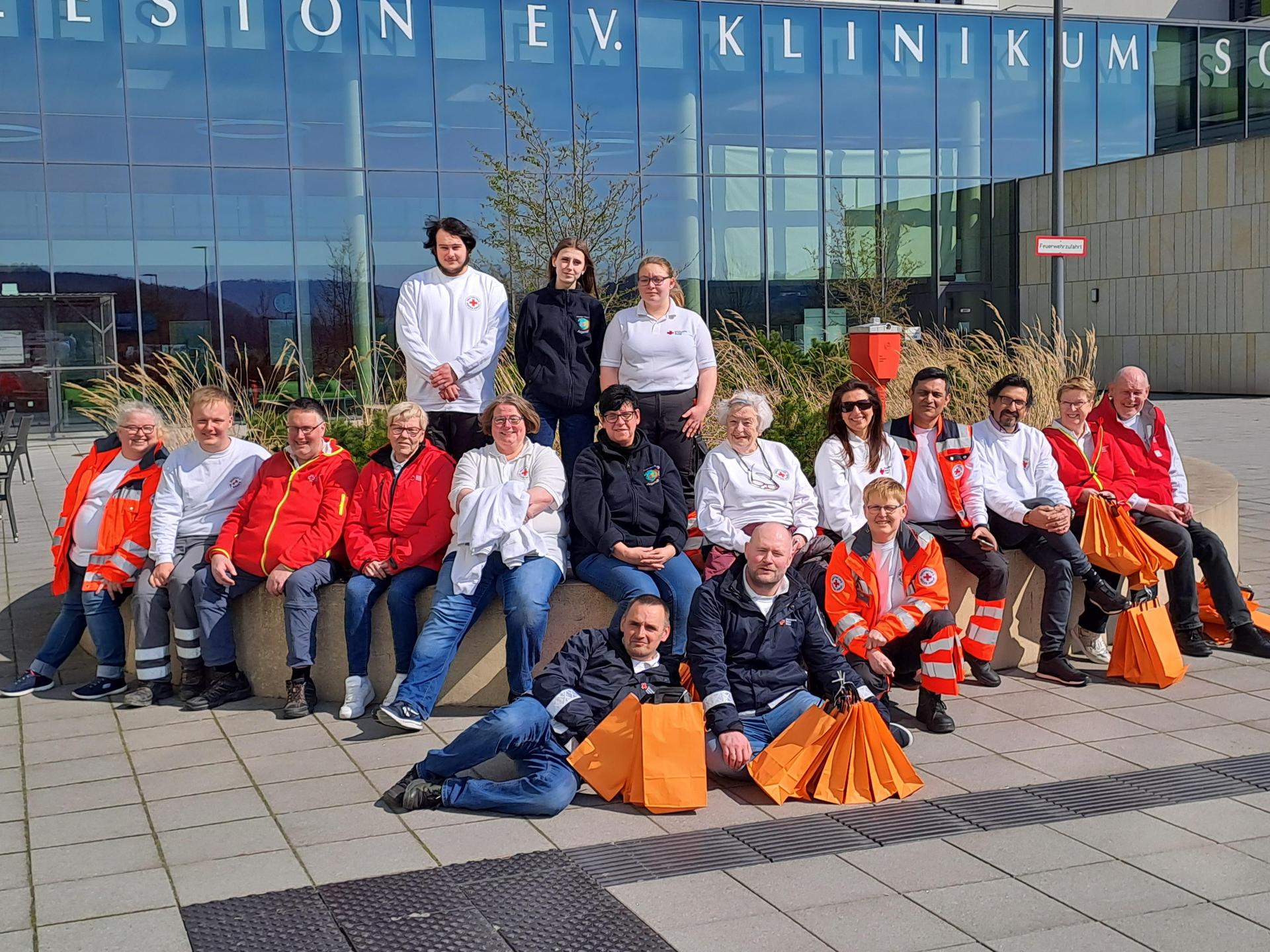 Sonderaktion zu Ostern im Agaplesion Schaumburg bei der die Patienten und Mitarbeiter eine süße Überraschung erhalten haben. (Foto: privat)