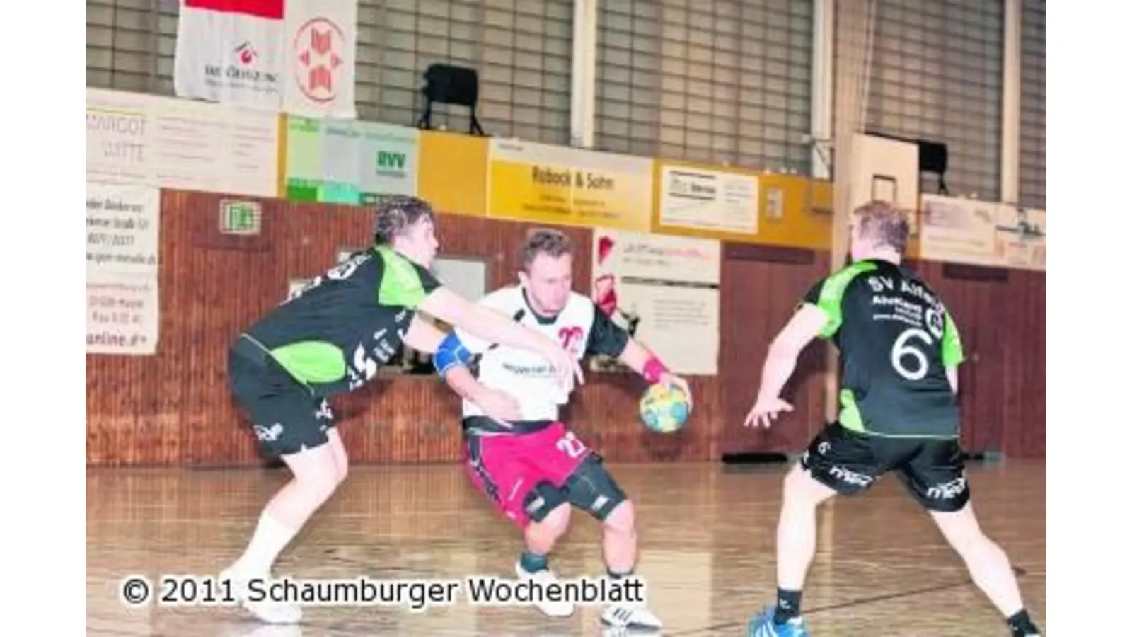 SG-Team steht an der Kreuzung (Foto: ro)
