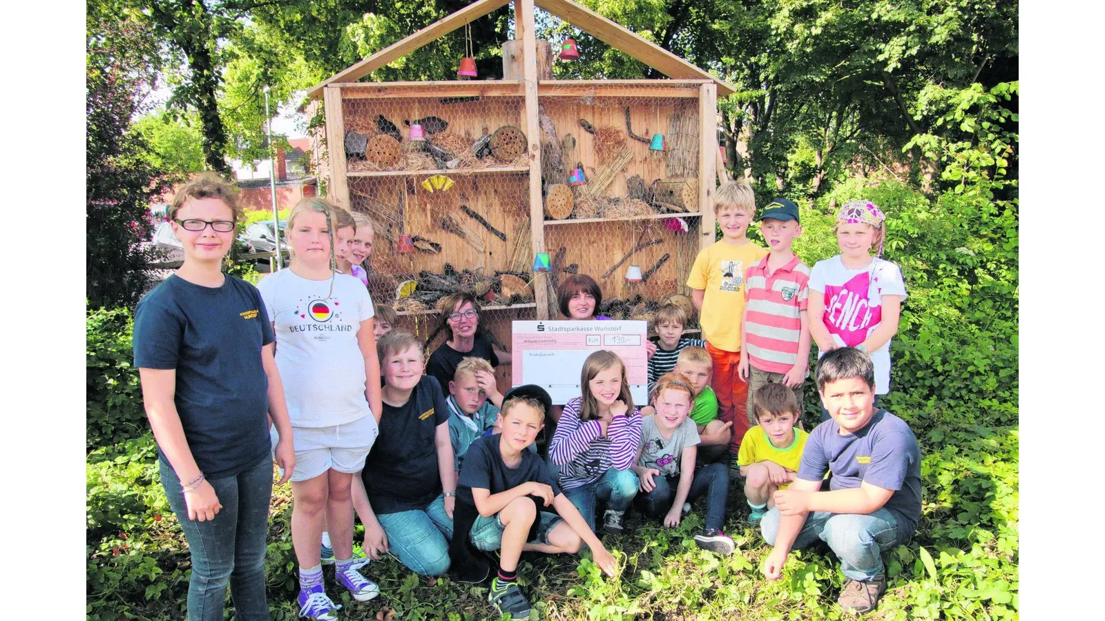 130 Euro für die Kinderfeuerwehr (Foto: gi)
