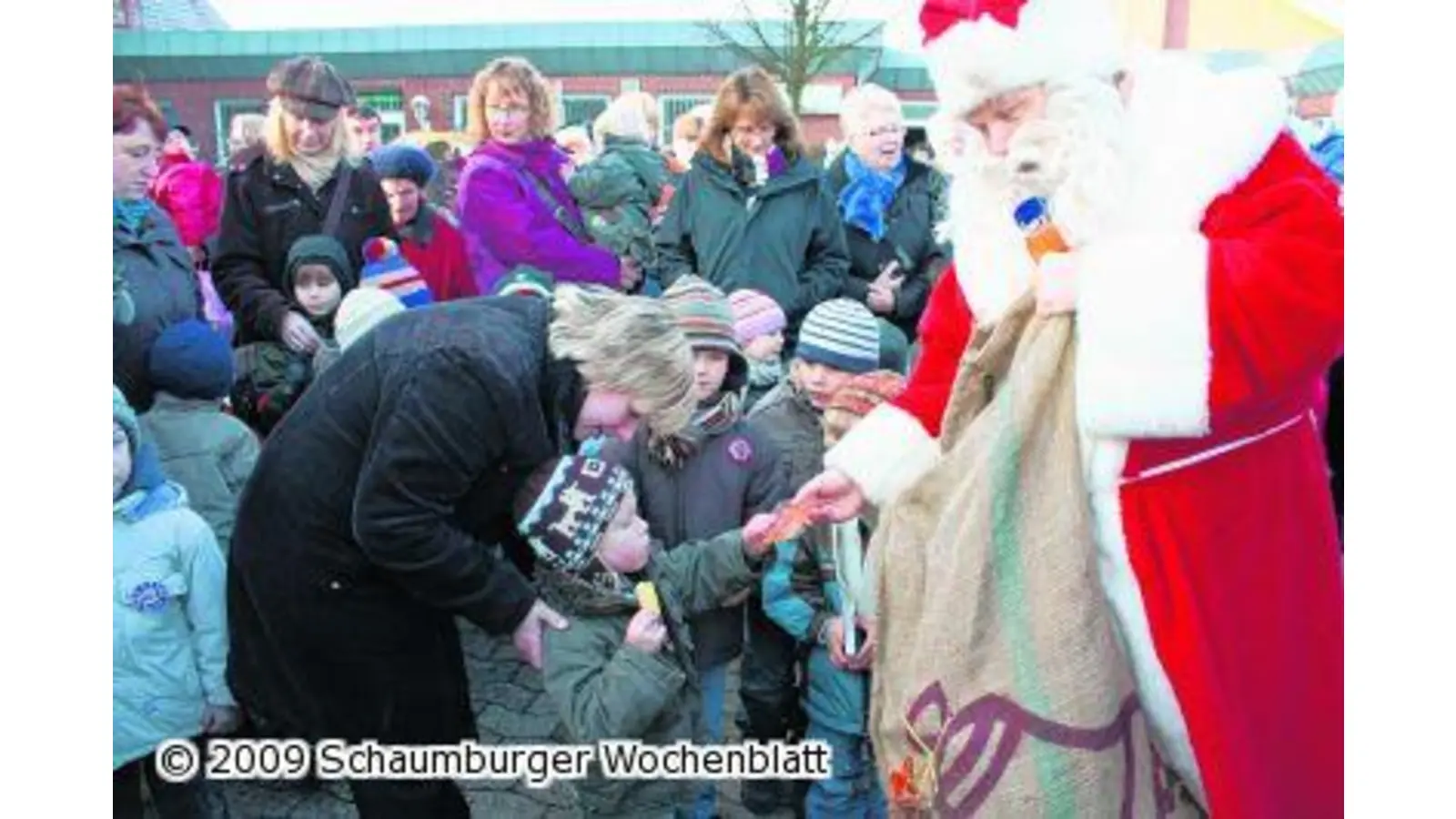 Geschenke für Kinder Kutsche des NDR 1 erreicht Pollhagen (Foto: rp)