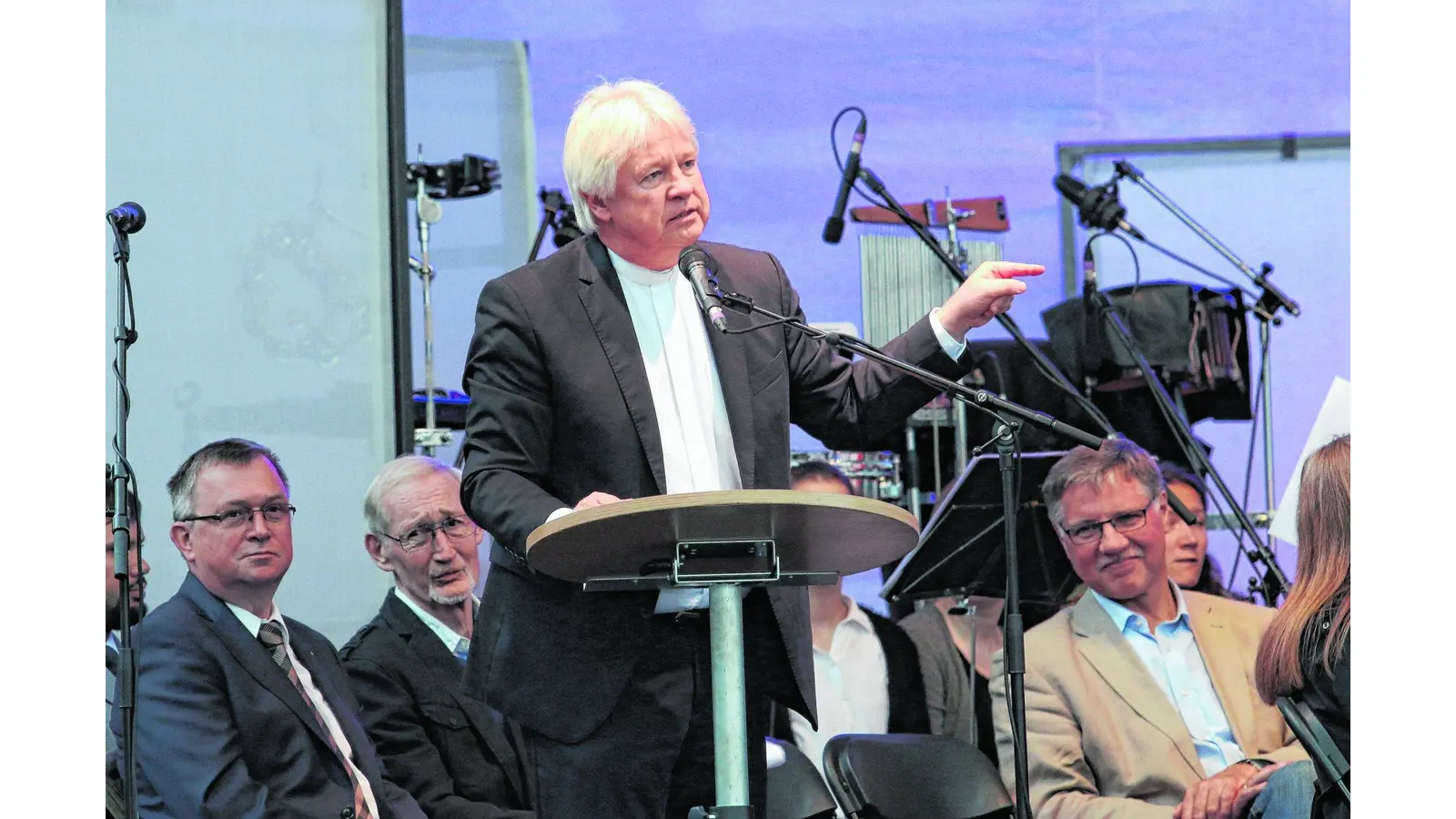 Fröhlicher Gottesdienst und mitreißendes Konzert (Foto: red)