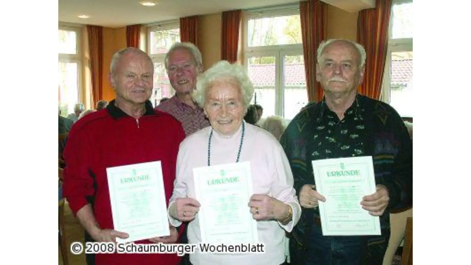 Begeisterte Wanderer tauschen sich aus (Foto: mk)