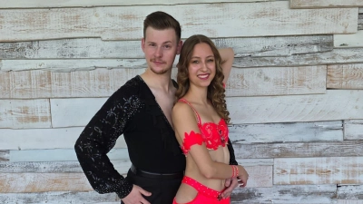 Tanzen zusammen: Sarah Tautenhahn und Fabian Künstler. (Foto: privat)