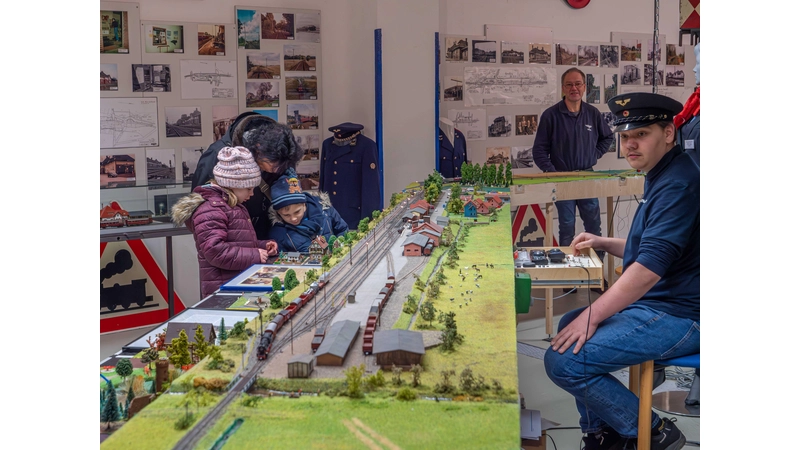 Die Eisenbahnfreunde in Lauenau laden am 2. November zur Modelleisenbahn- und Uniformbörse ein (Foto: wk)