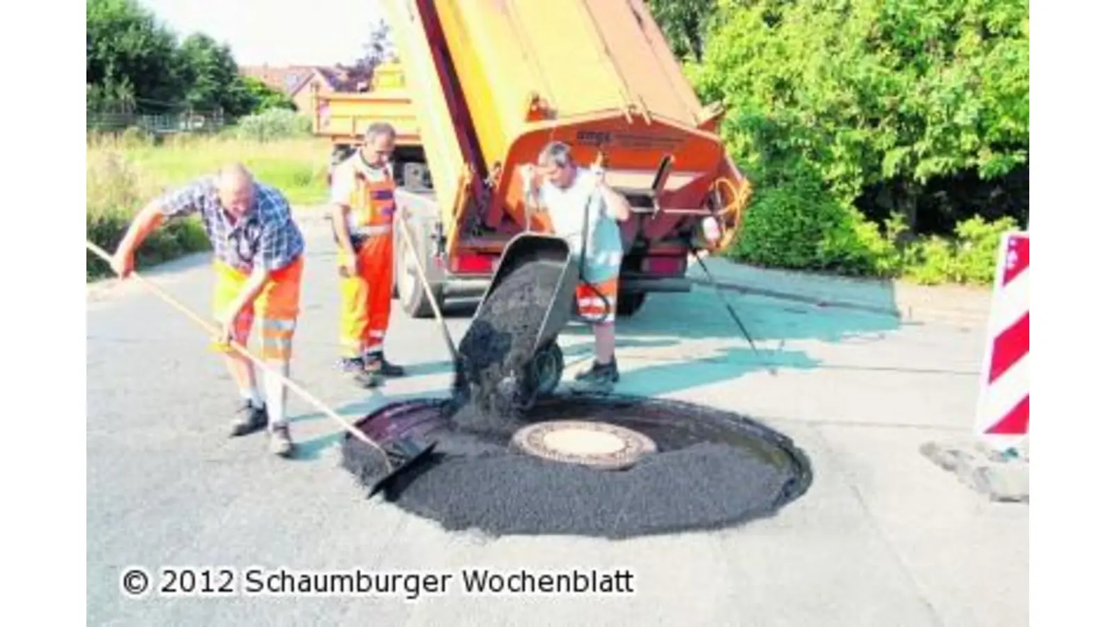 Bauhof bessert Schadstellen aus (Foto: gi)