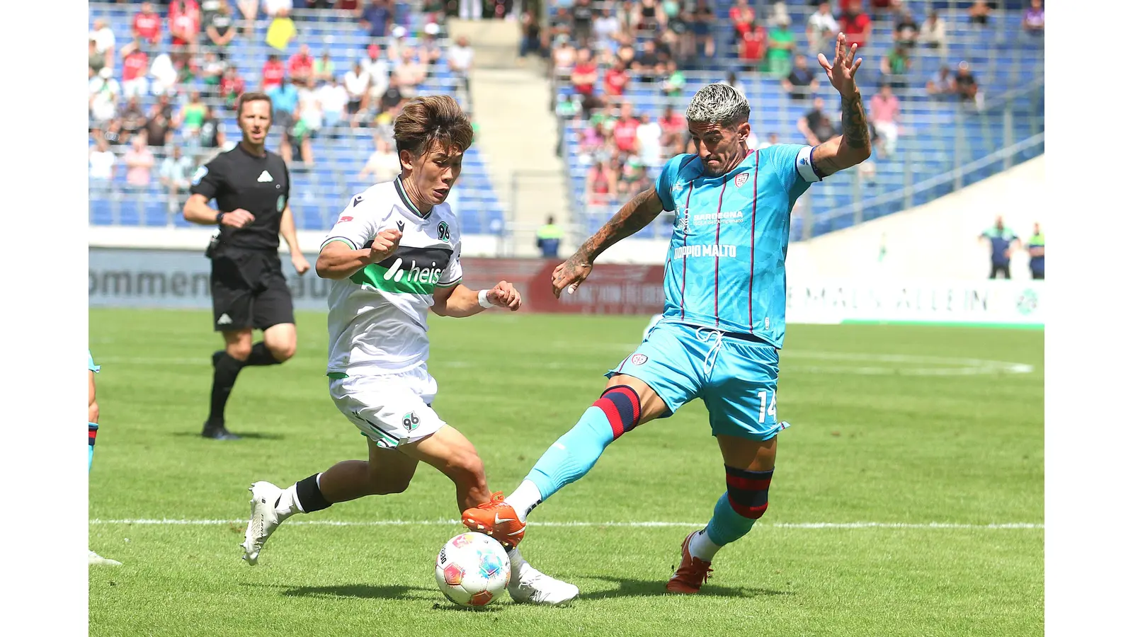 Hayate Matsuda zeigt einen starken Auftritt gegen Cagliari Calcio. (Foto: bb)