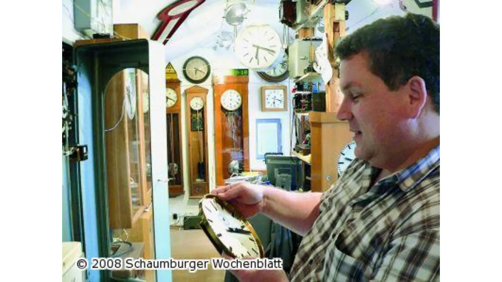 In einem Haus ticken 200 Uhren (Foto: al)