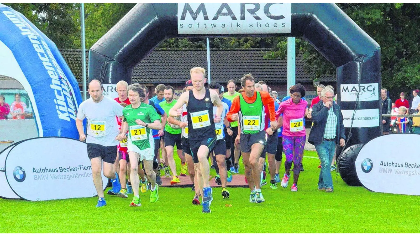 152 Läufer und Walker gehen auf die Rundstrecken (Foto: bt)