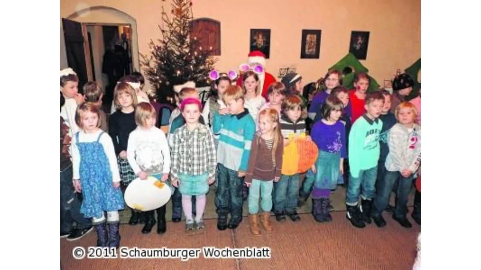 Kinder sind die Stars bei der Senioren-Weihnachtsfeier (Foto: km)