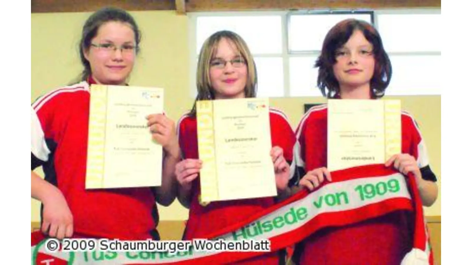 Mädchen eifern den Jungen nach (Foto: al)