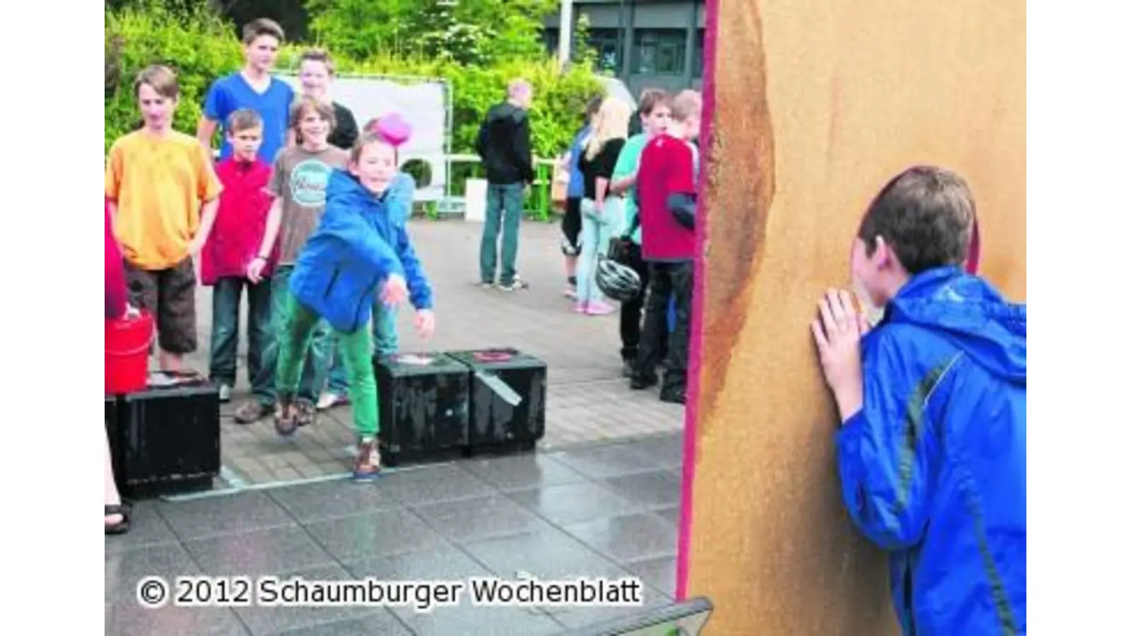 Für den Schul-Horst ein pitschnasses Vergnügen (Foto: wa)