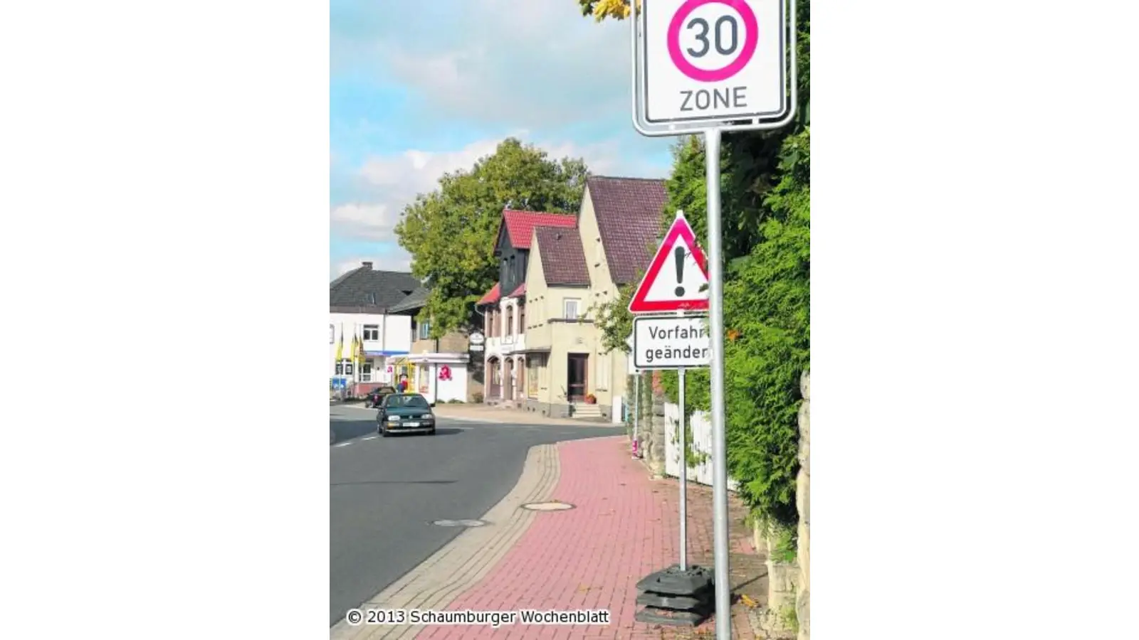 Größere Schilder und mehr Markierungen (Foto: al)