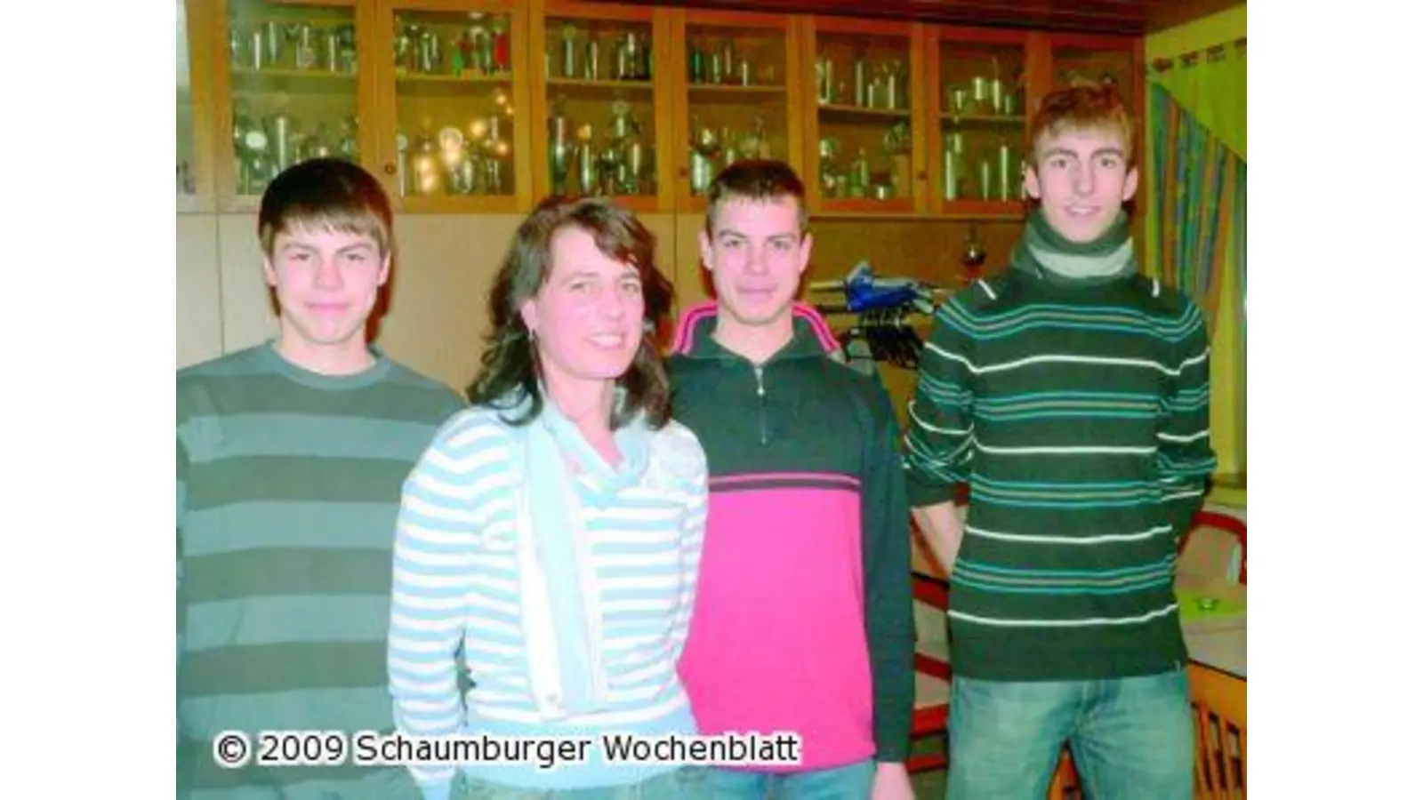 Urkunden für acht Familien (Foto: al)