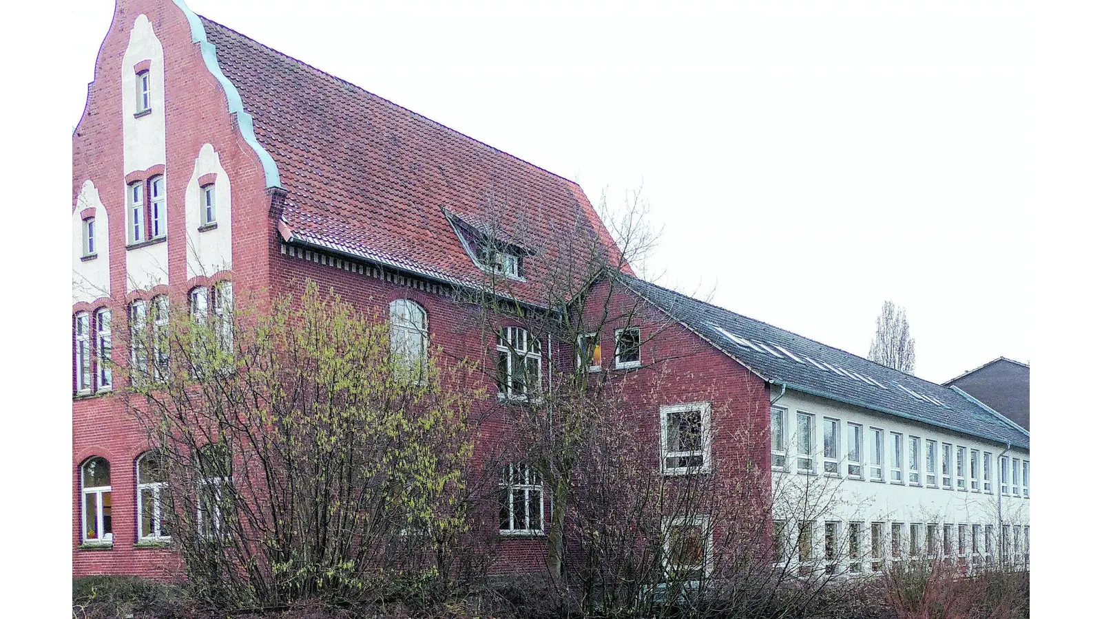 Die alte Wohnung löst erste Raumprobleme der Schule (Foto: al)