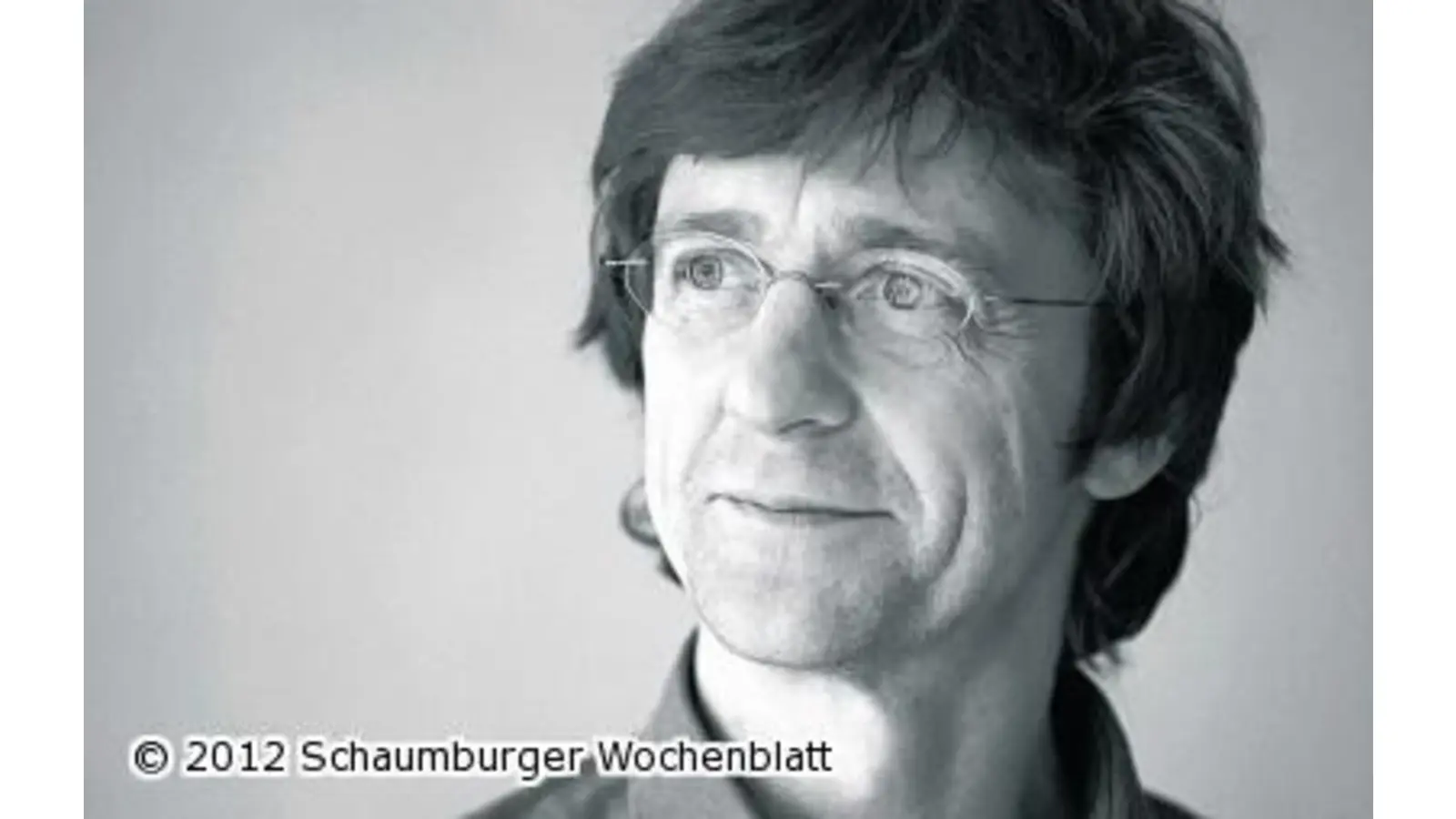 Ulfert Smidt spielt an der Kern-Orgel (Foto: ge)