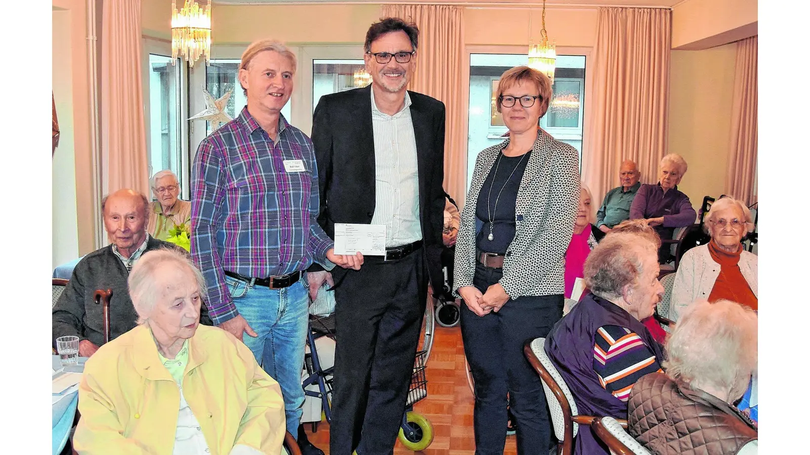 Jedes Jahr Gedenken bei Kaffee und Kuchen (Foto: ste)