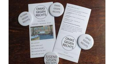Omas gegen Rechts informieren in Rinteln über ihre Arbeit. (Foto: privat)