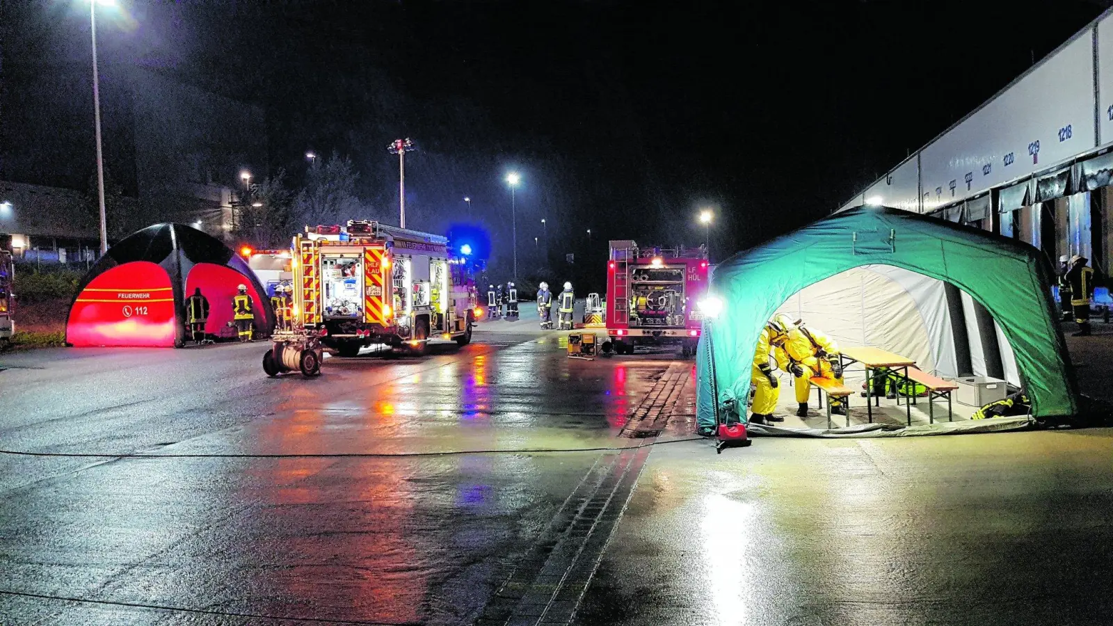 Kleines Leck in einem Gefahrgutbehälter (Foto: al)