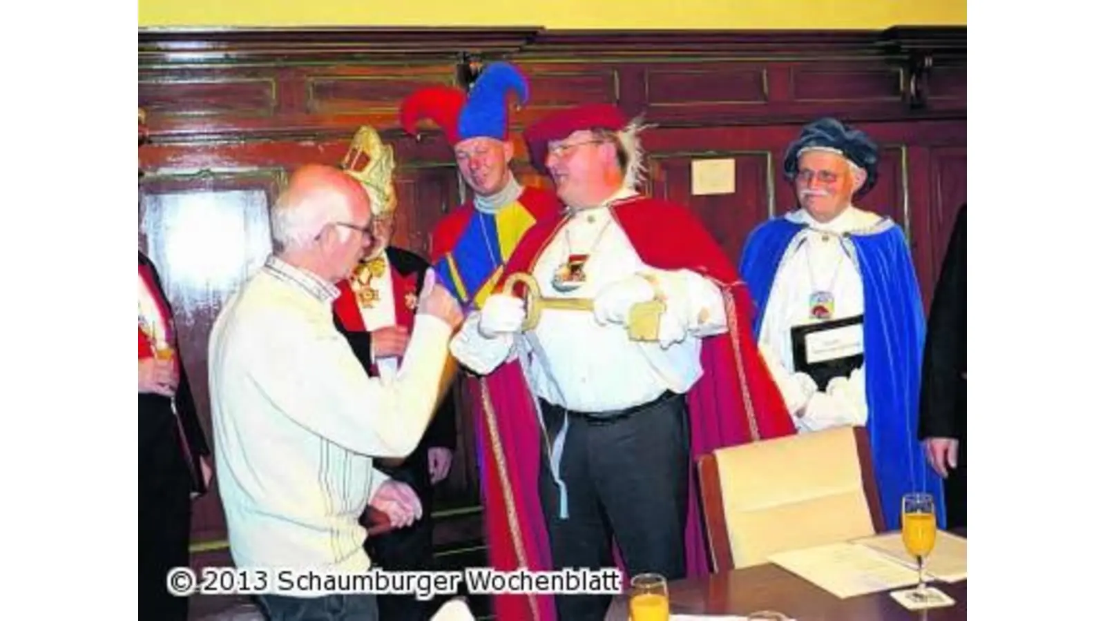 Karnevalistischer Wahnsinn tobt (Foto: ste)