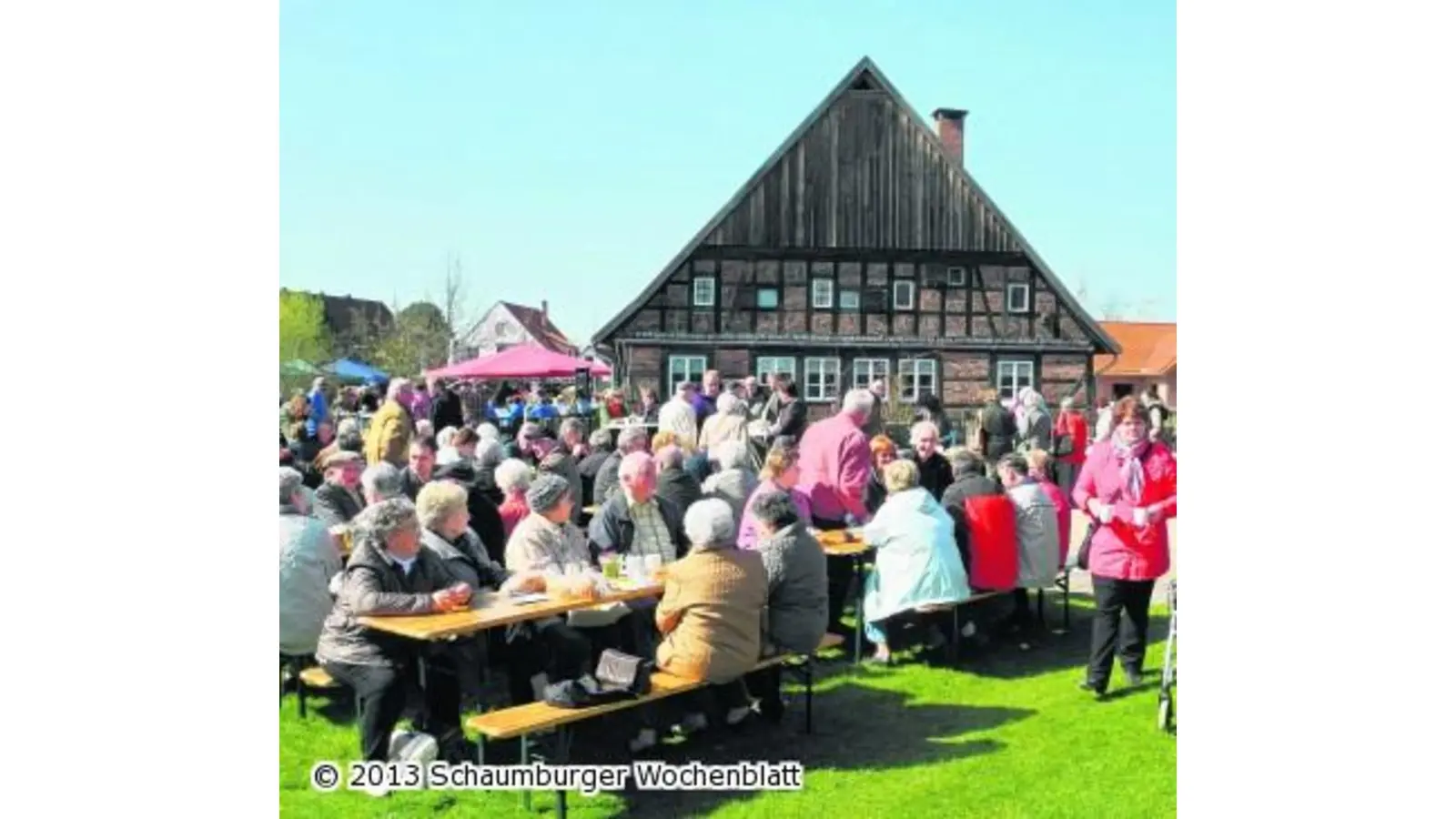 Frühjahrsfest am Bauernhaus lockt gutgelaunte Besucher (Foto: wtz)