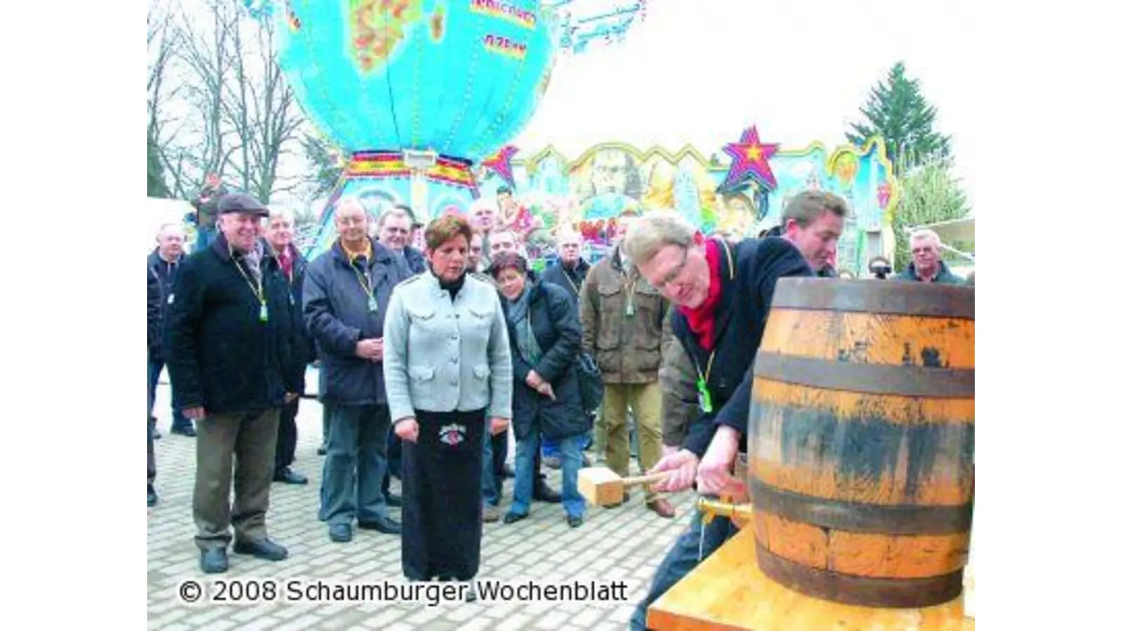 Tausende von Gästen tummeln sich auf dem Frühjahrskrammarkt (Foto: wtz)