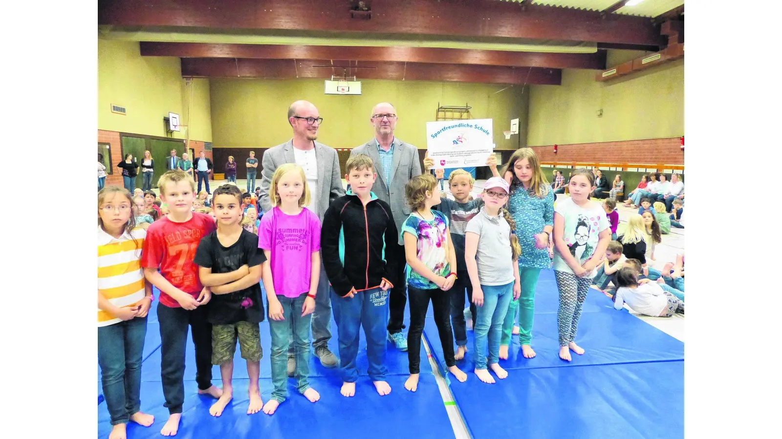 Nun hat es die Schule schriftlich (Foto: al)