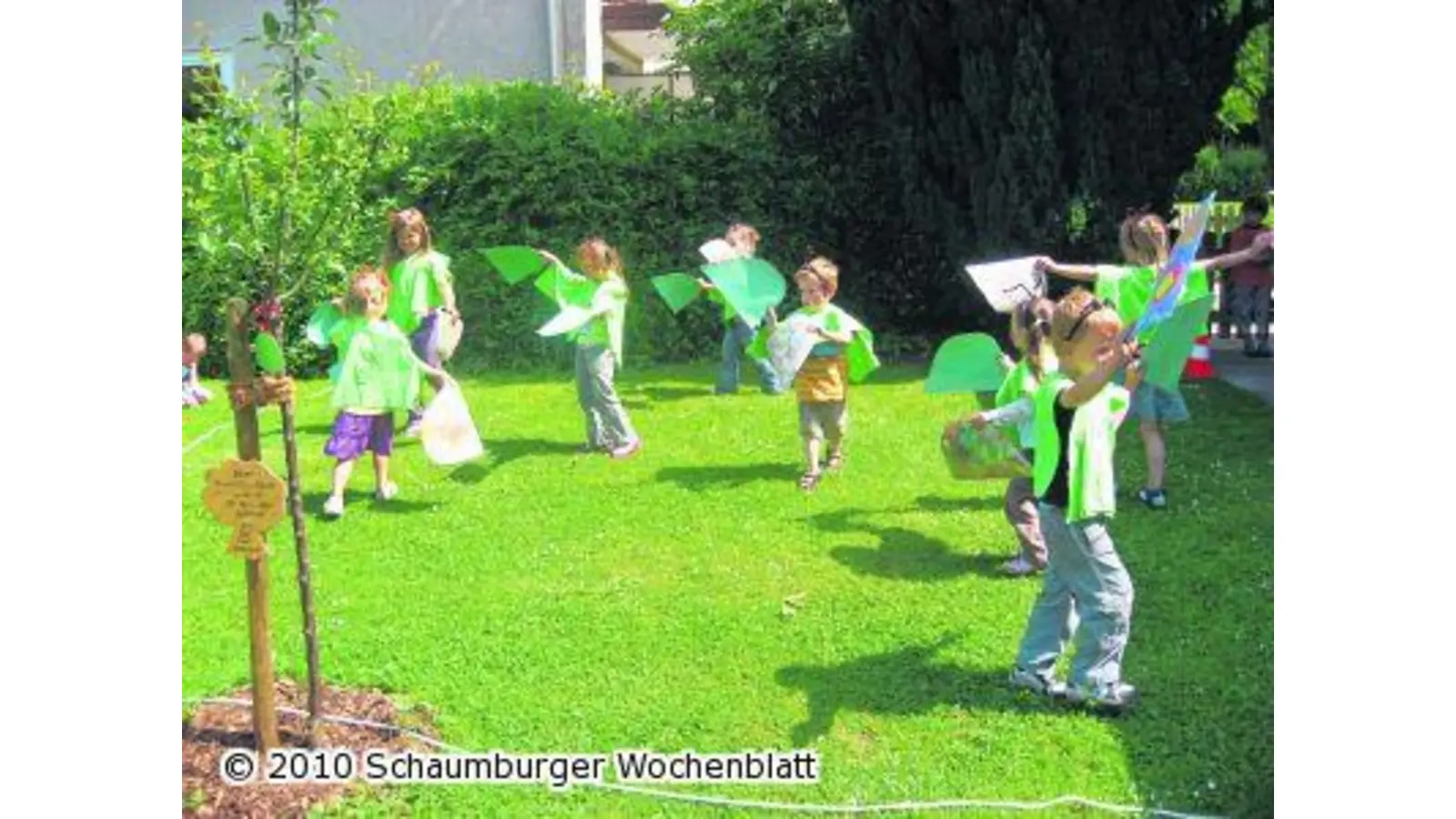 Kinder haben die Raupe Nimmersatt zum Fressen gern (Foto: red)