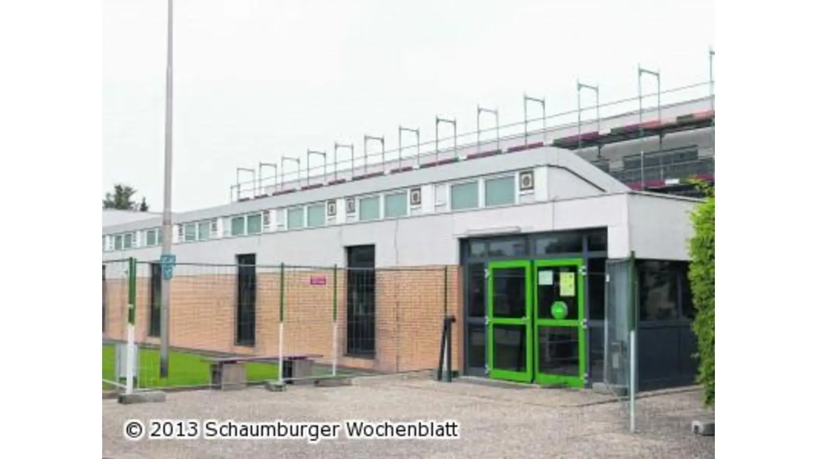 Landkreis lässt die Fassade sanieren (Foto: pd)