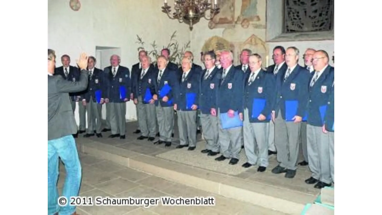 Heimische Stimmen singen mit den Profis (Foto: al)