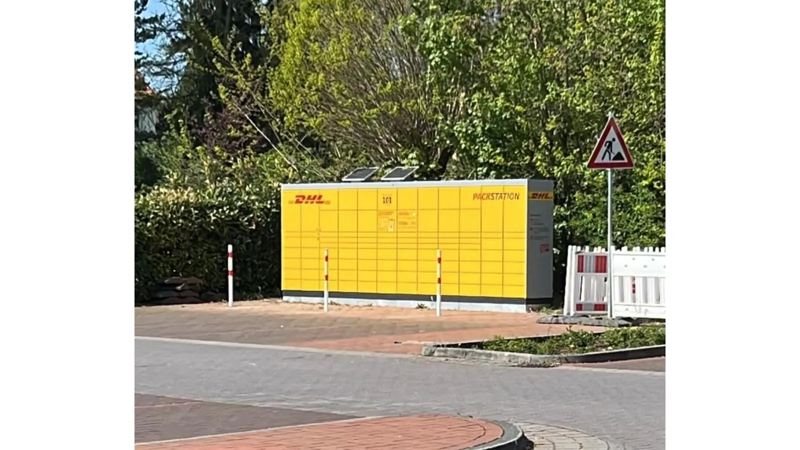 Die neue DHL-Packstation im Bereich des Amtsplatzes. (Foto: privat)