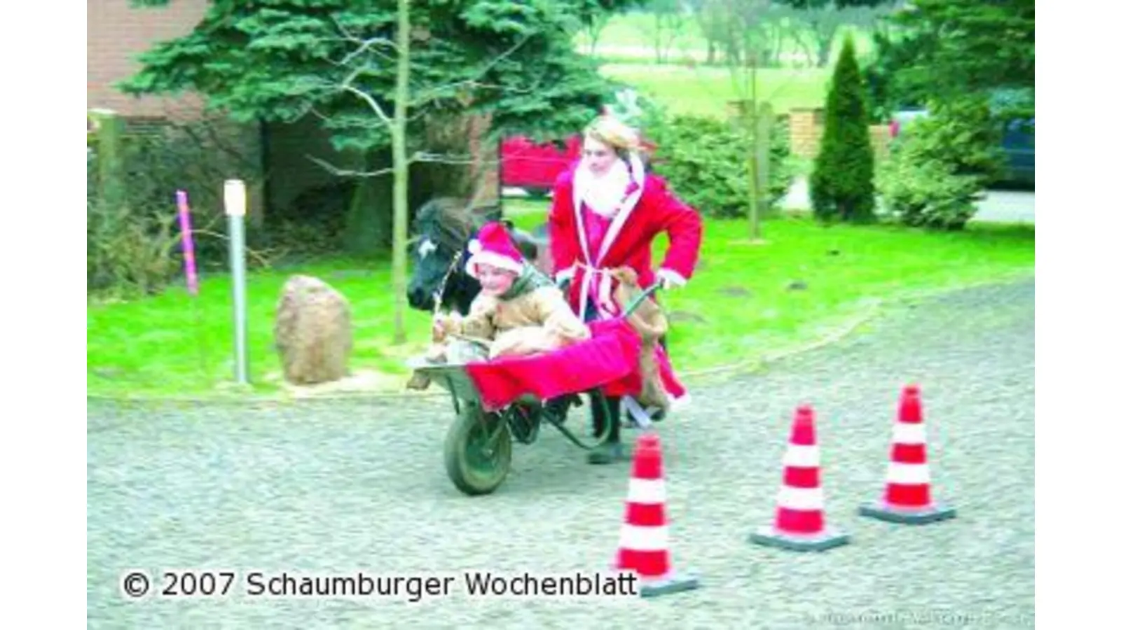 Weihnachtsfeier auf dem Pferderücken (Foto: red)