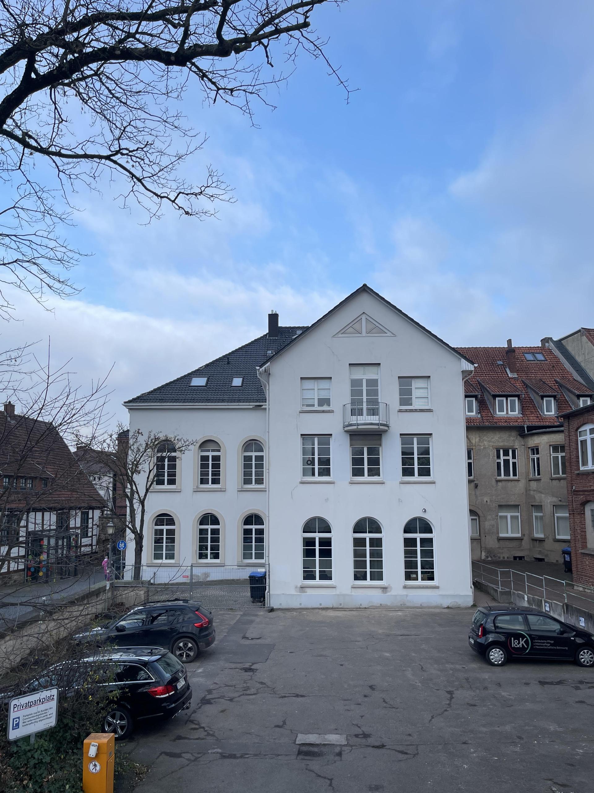 Am 13.12. wurde das neue Bürgerbüro im Stadthaus III (ehemals Commerzbank) eingeweiht. Der Blick von der Parkpalette. (Foto: nd)