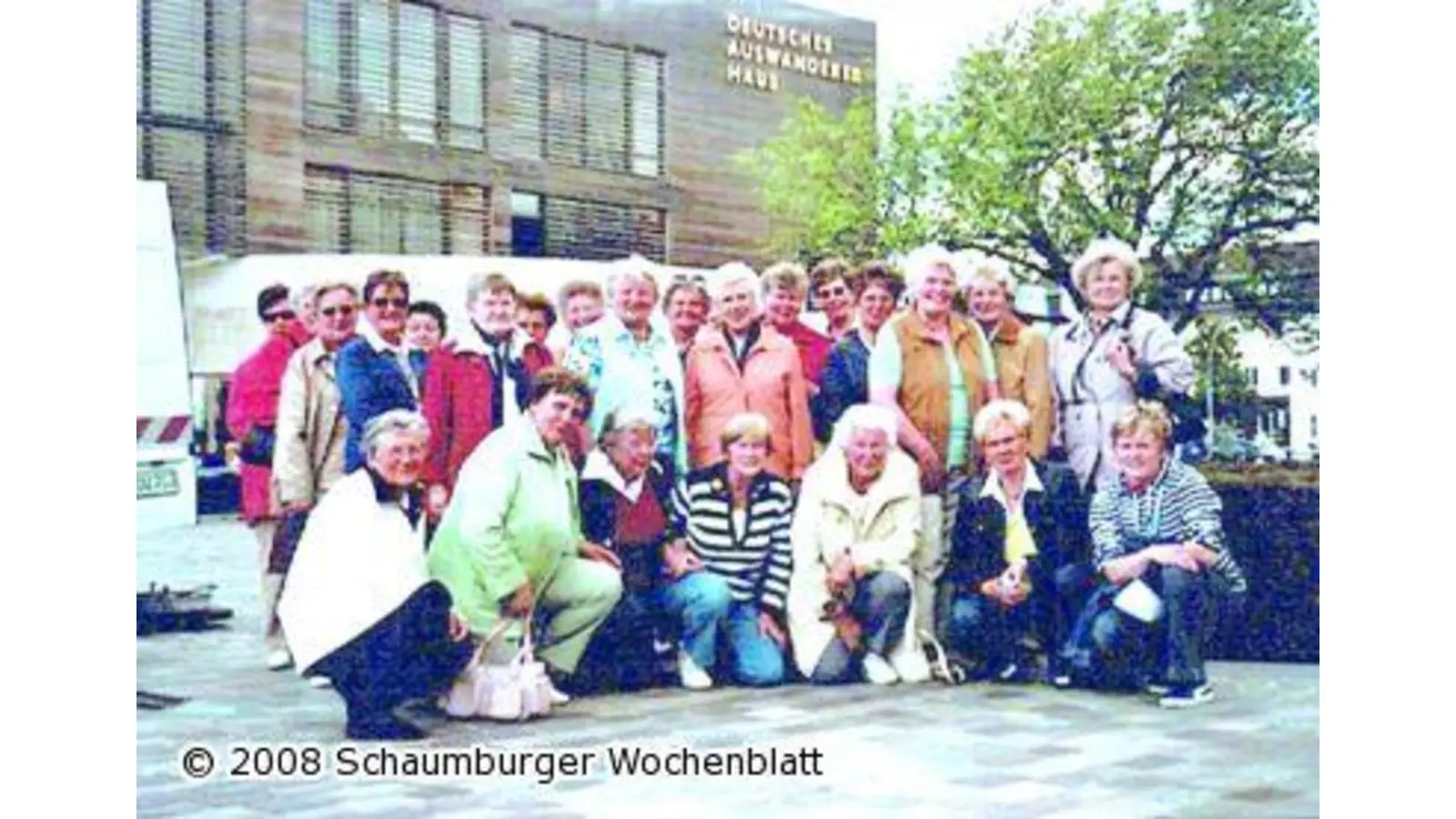 Landfrauen schnuppern rauhe Seeluft (Foto: hb)