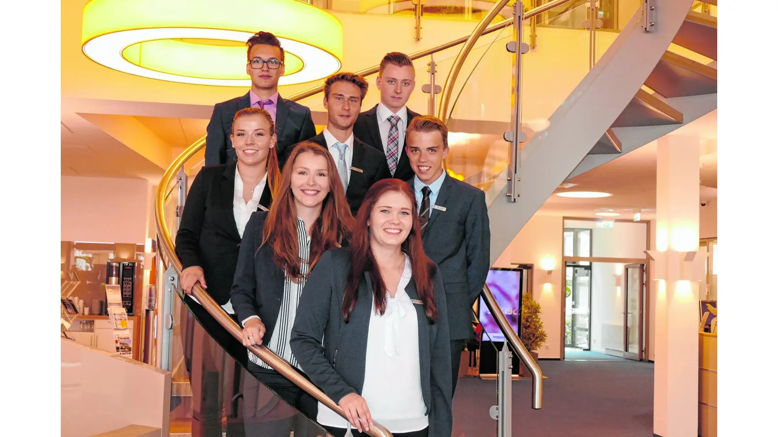 Volksbank mit neuen Auszubildenden (Foto: ds)