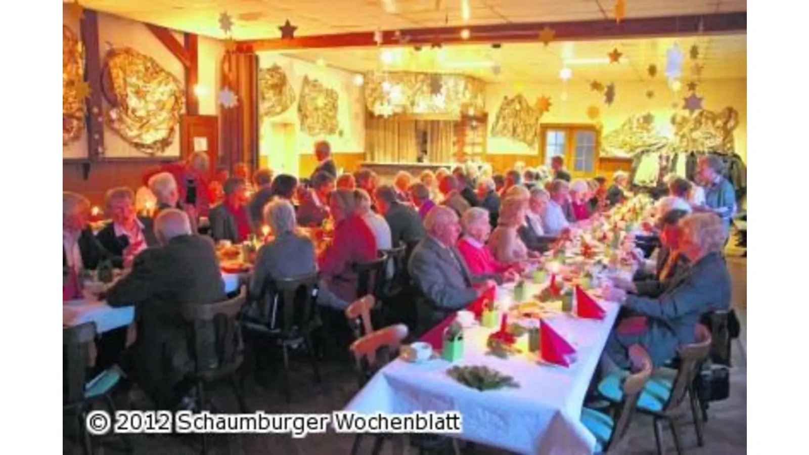 Gedichte und Lieder stimmen ein (Foto: jl)