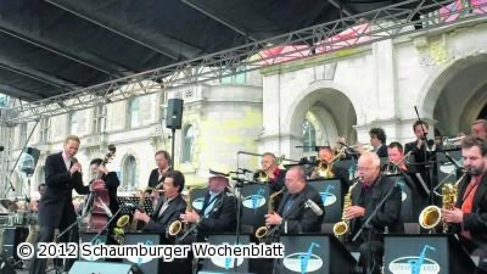 Bigband Sound klingt in der Kirche für den guten Zweck (Foto: hb)