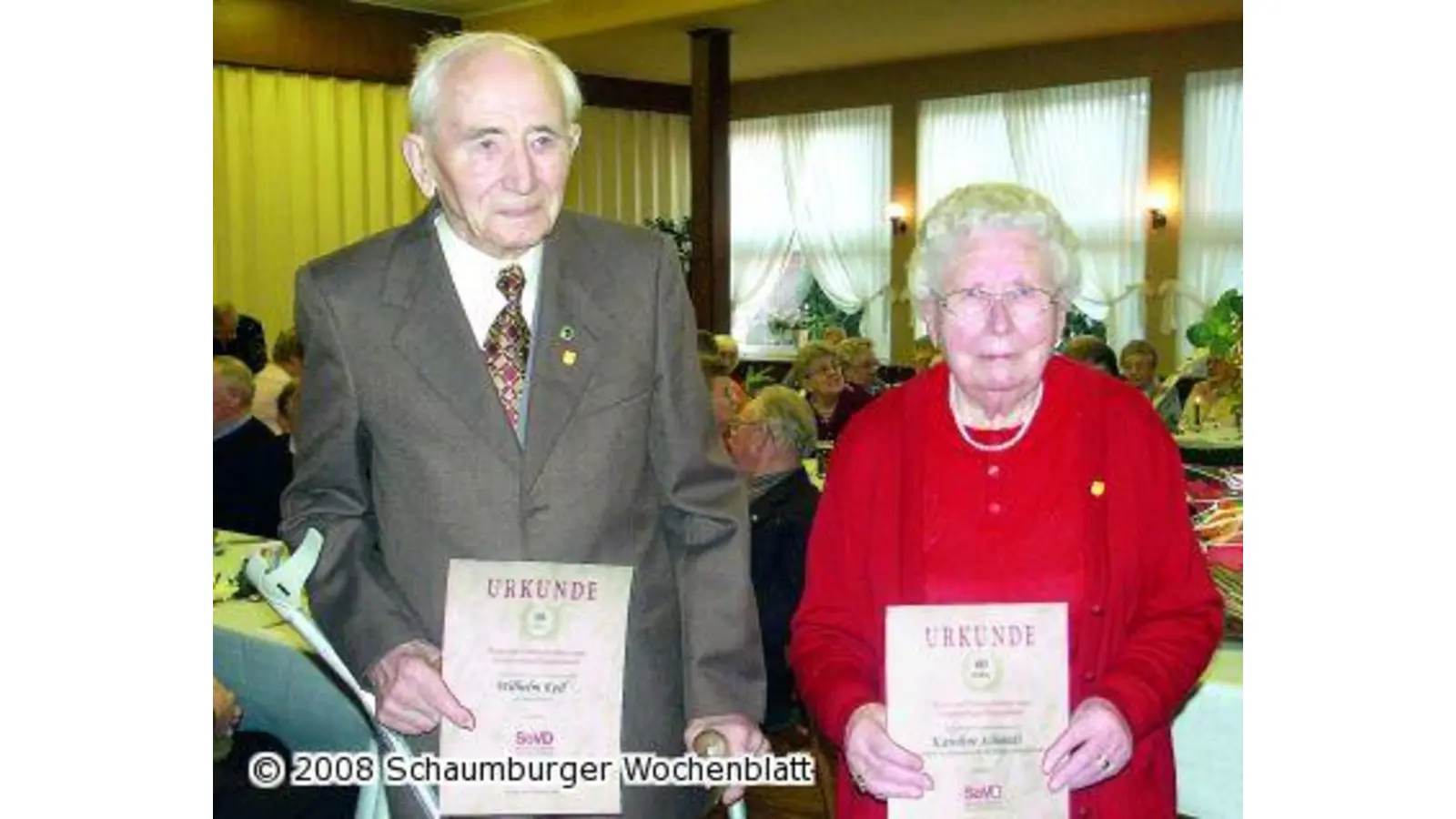Ernst Wilharm bleibt Vorsitzender Karoline Schmidt für sechzigjährige Mitgliedschaft geehrt (Foto: pp)