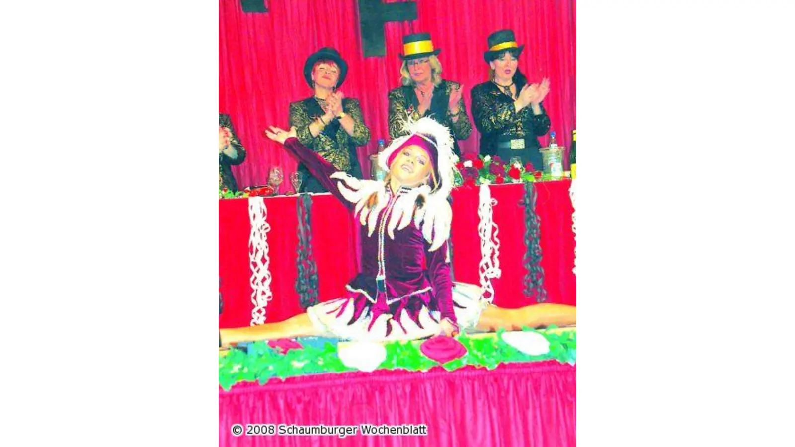 Riesen Stimmung beim Frauenkarneval (Foto: red)