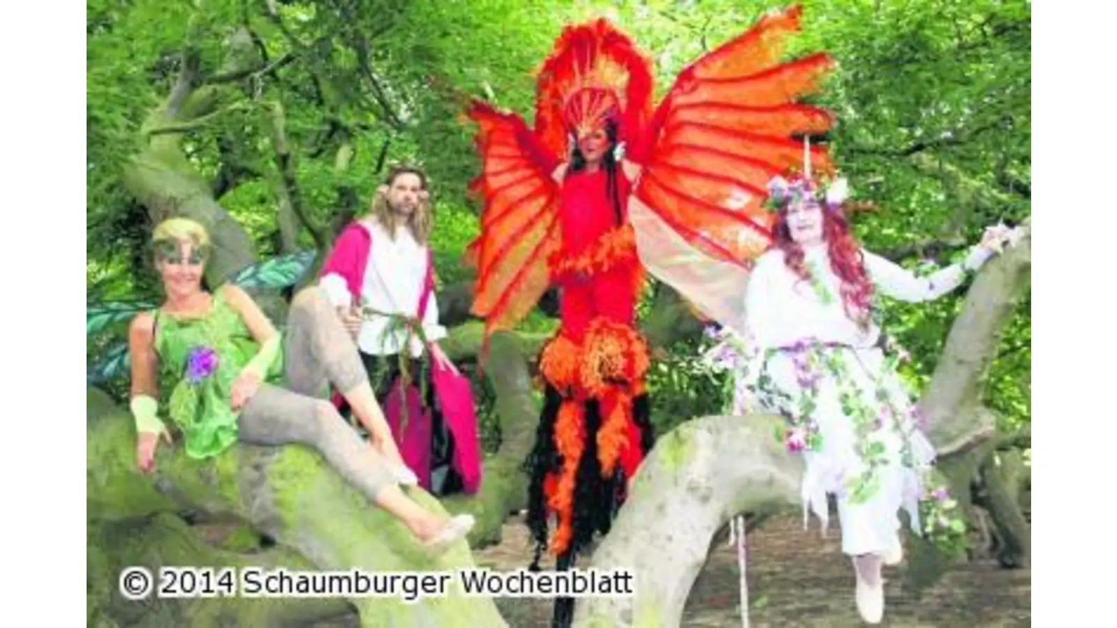 Fabelhafte Wesen wandeln im Park (Foto: tr)