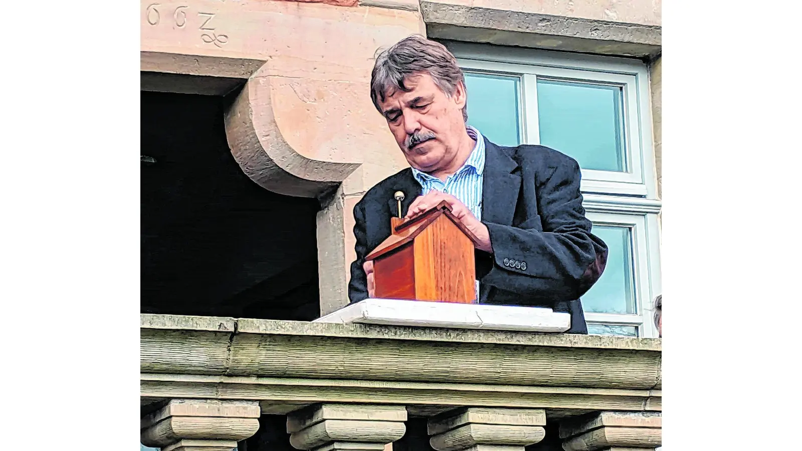 Blitztafel und Donnerhaus machen neugierig (Foto: km)