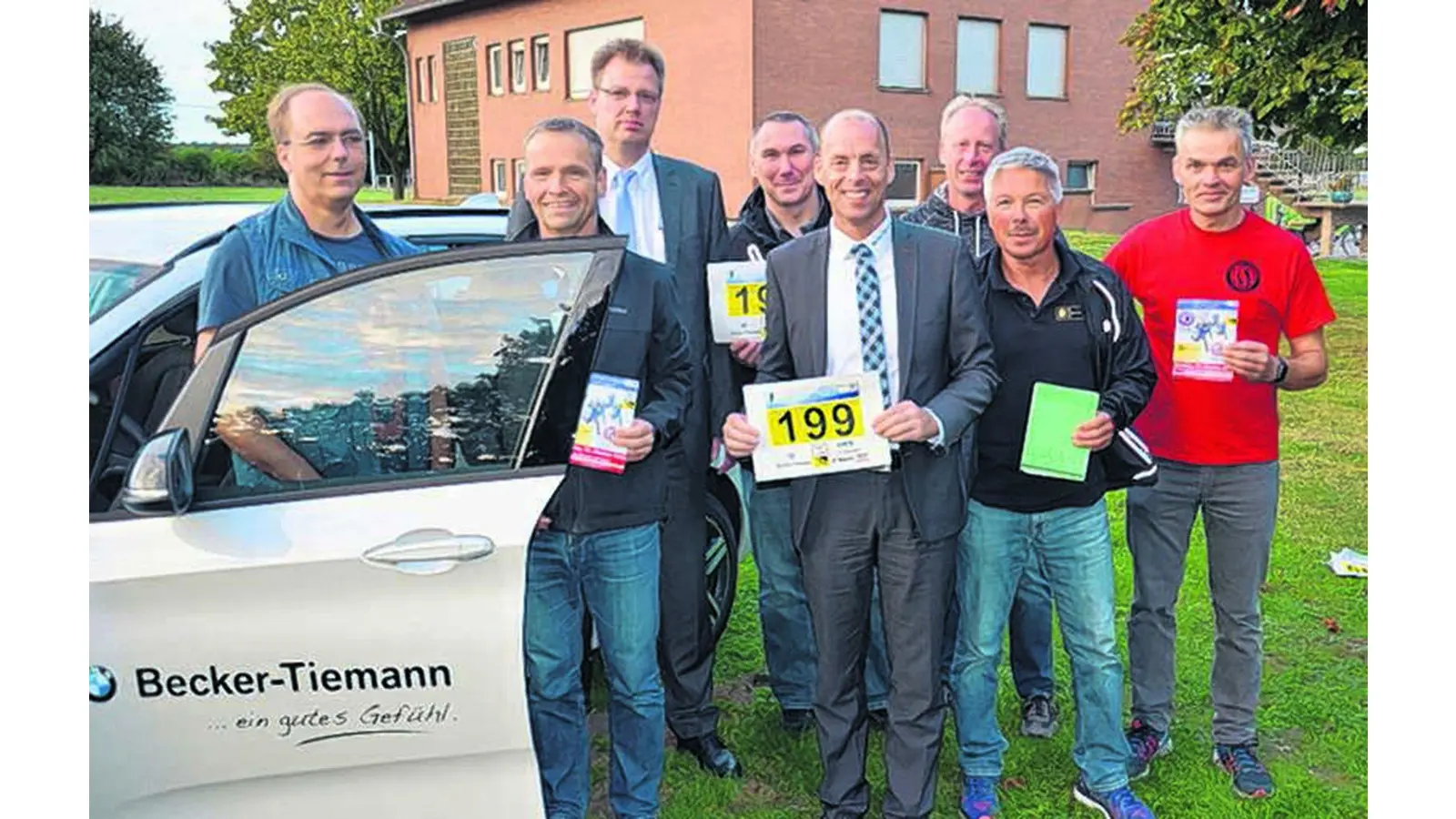 Mit BMW geht es durch Feld und Flur (Foto: bt)