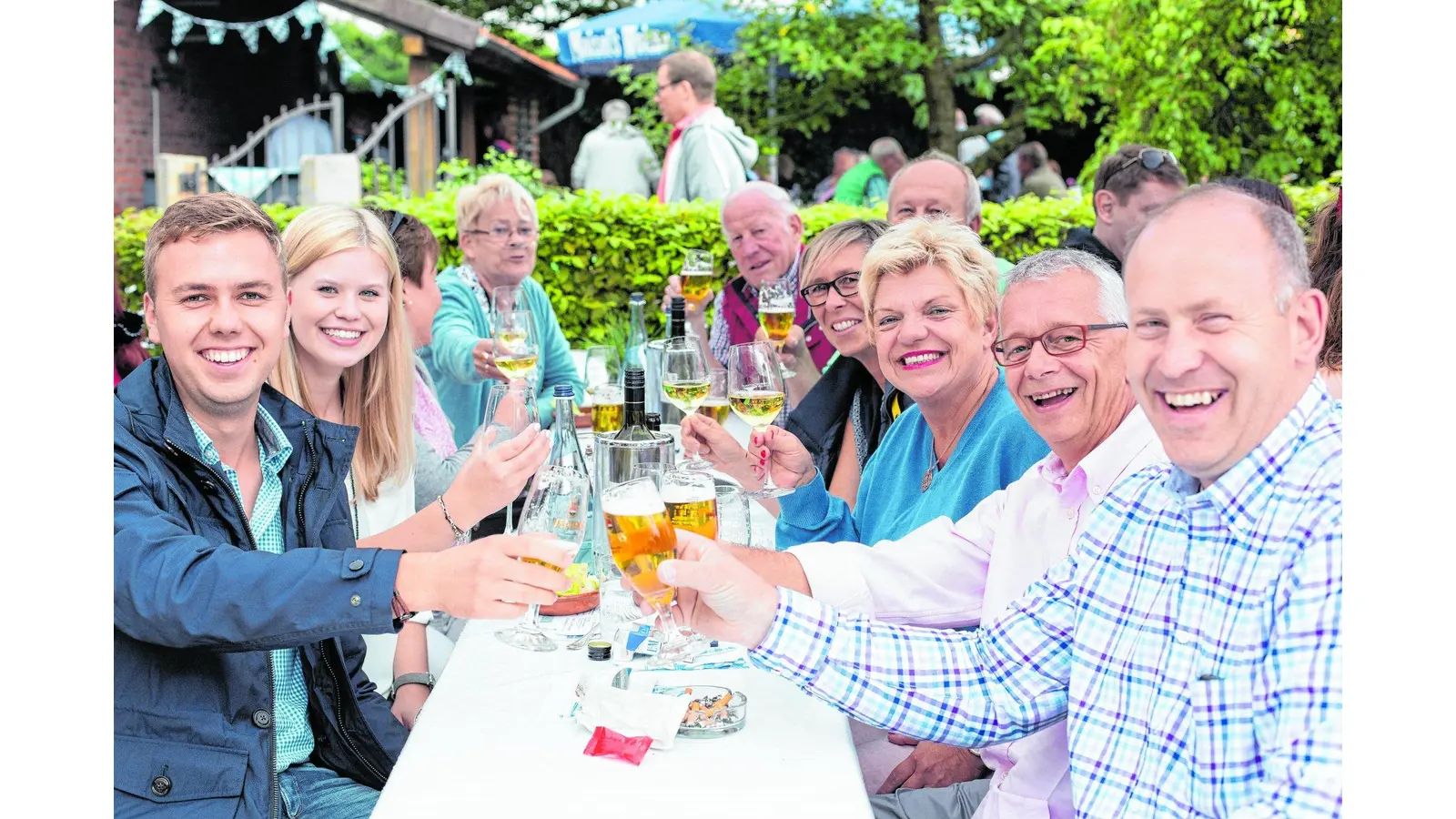 Gäste genießen die kulinarische Gehrke-Vielfalt (Foto: jl)