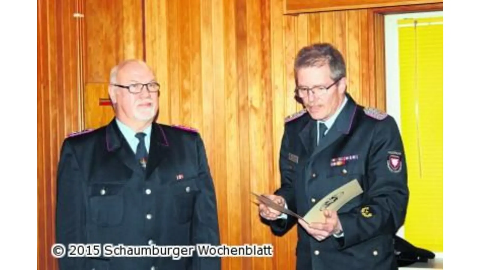 Carport für den Feuerwehr-Bulli selbst finanziert und auch gebaut (Foto: gi)