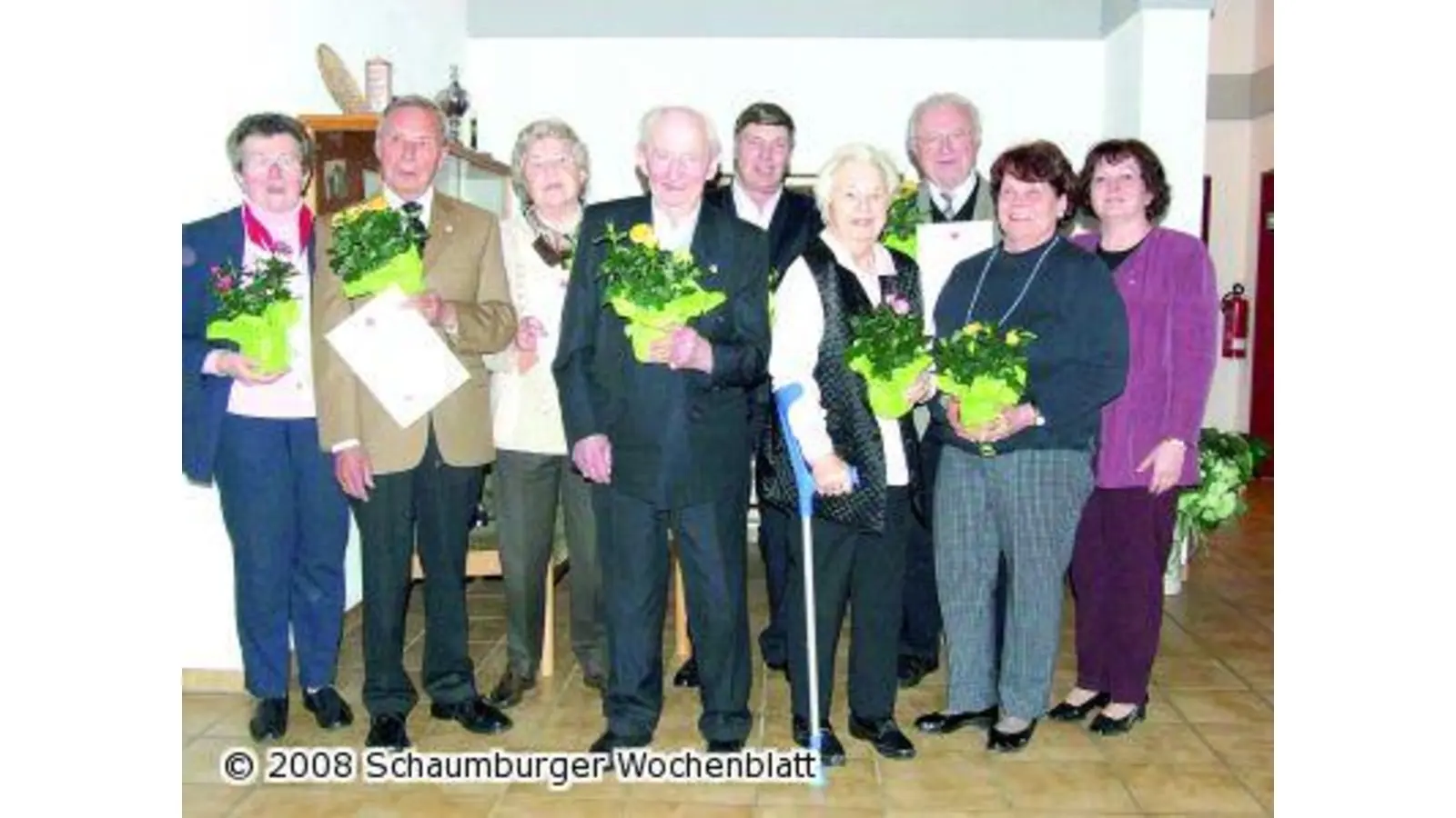 Acht Mitglieder erhalten das goldene Ehrenzeichen (Foto: tt)
