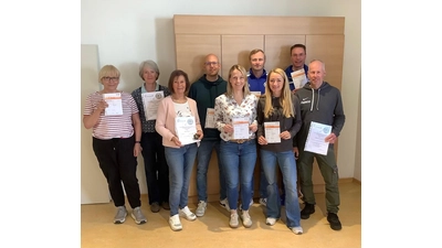 Marion Meinken (v.li), Gabriele Bruns, Elke Hemm, Philipp Gerdes, Anja Schüler, Sebastian Söhle, Nina Söhle, Maik Heilemann und Martin Grädener. (Foto: privat)