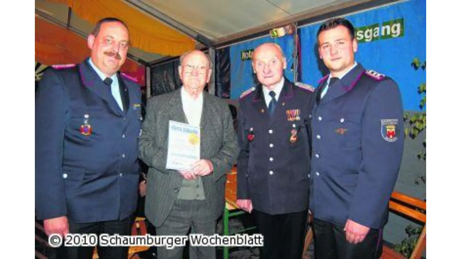 Ein stolzer Tag für die Kameraden aus Rusbend (Foto: red)