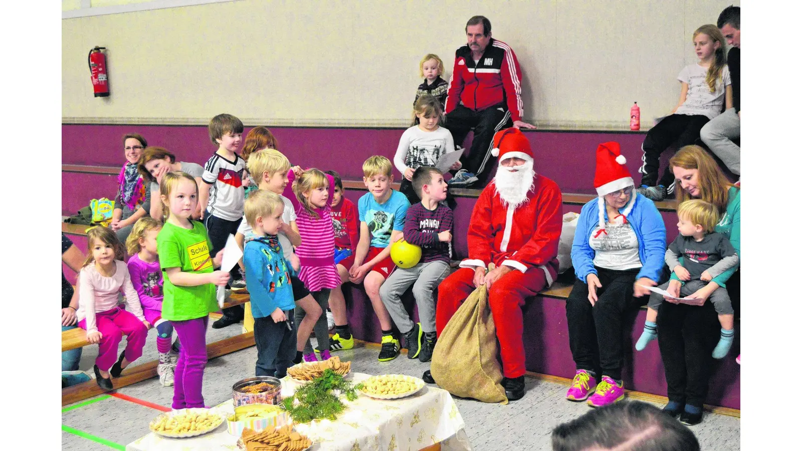 Weihnachtsfeier beim Kinderturnen (Foto: mk)